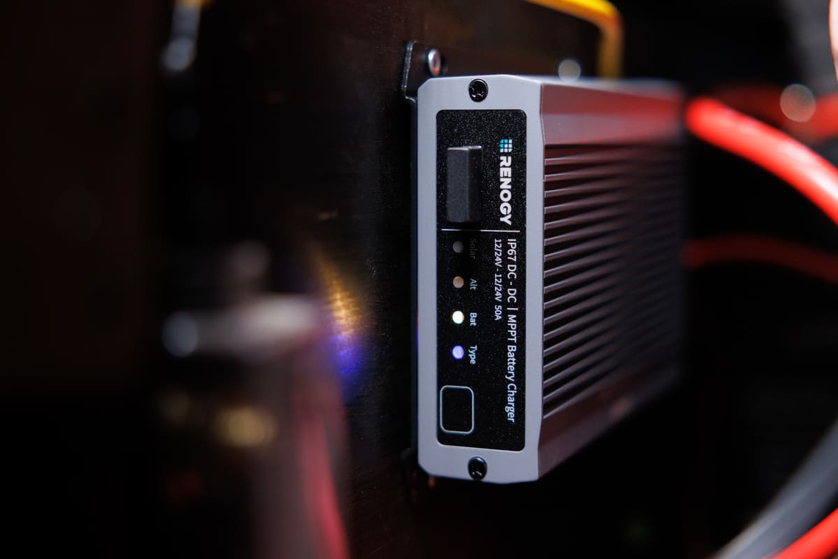 Renogy DC-DC Ladegerät Detailaufnahme