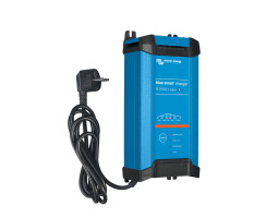 Blue Smart IP22 Charger 24/8(1) 230V CEE 7/7