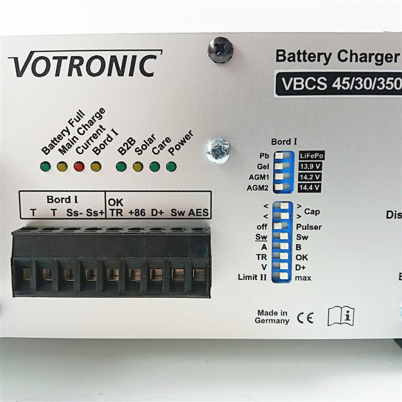 VOTRONIC 0663 VAC 45-10/25 Triple Battery Charger